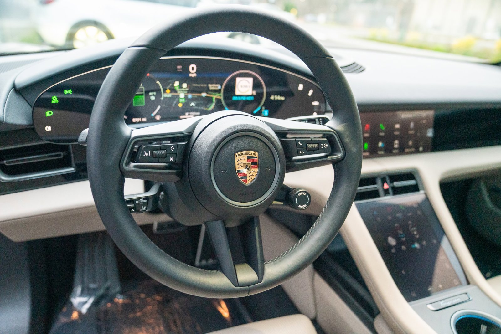 Certified 2025 Porsche Taycan image 14