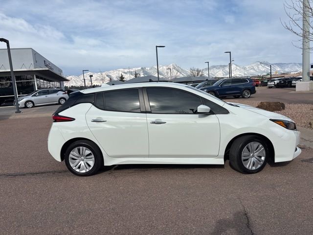 Used 2025 Nissan Leaf S image 11