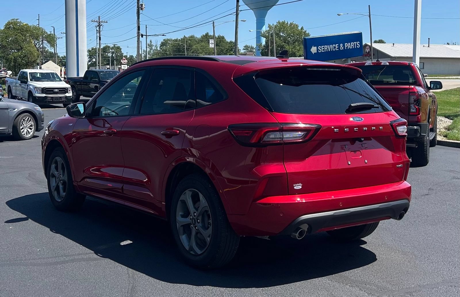 Used 2024 Ford Escape ST-Line w/ Tech Pack #1 AWD/4WD image 5