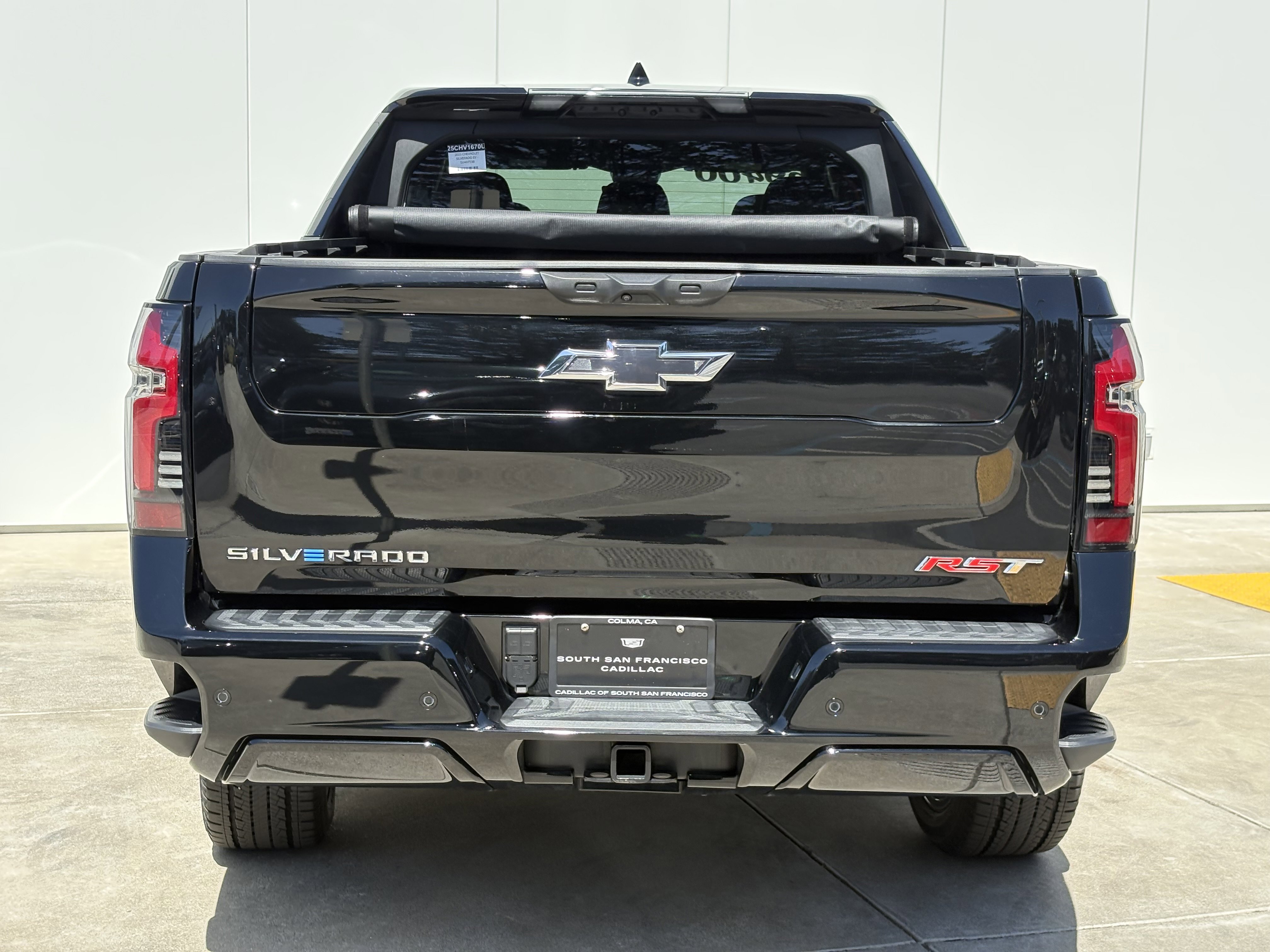 Used 2025 Chevrolet Silverado EV RST AWD/4WD image 8