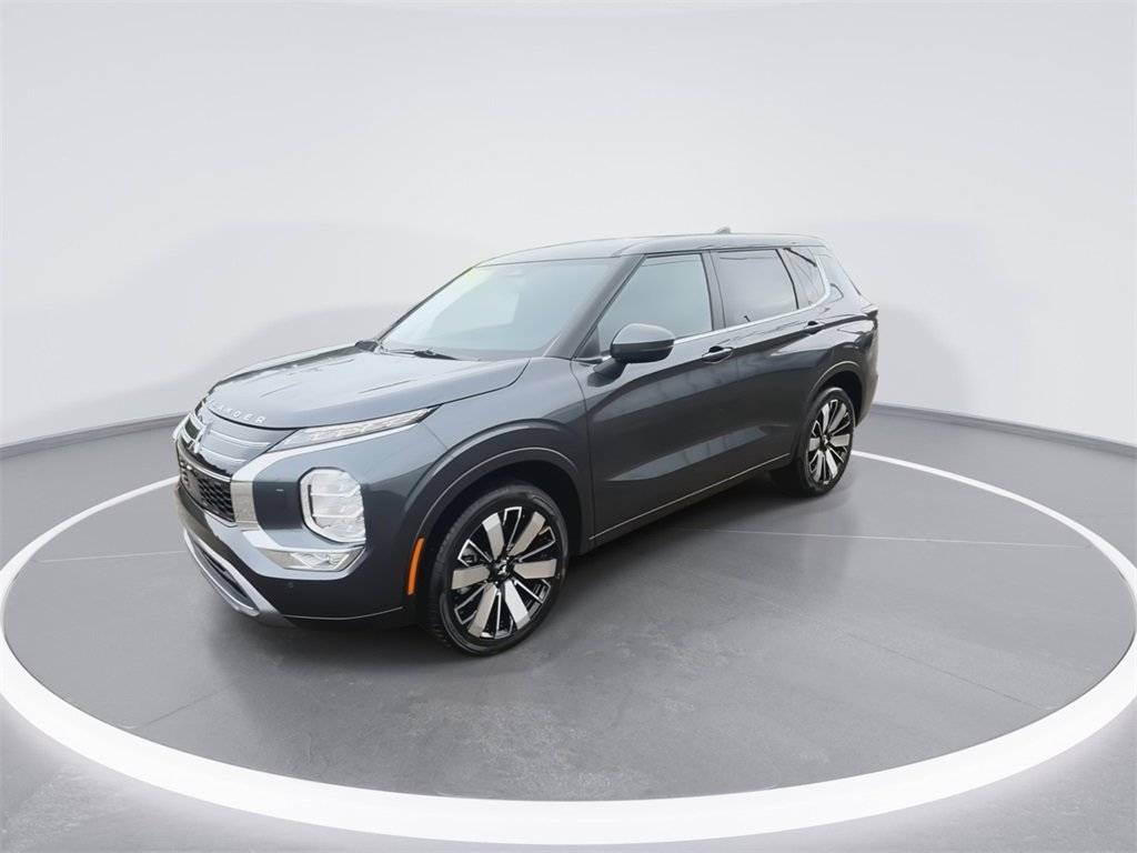 New 2025 Mitsubishi Outlander SE image 4