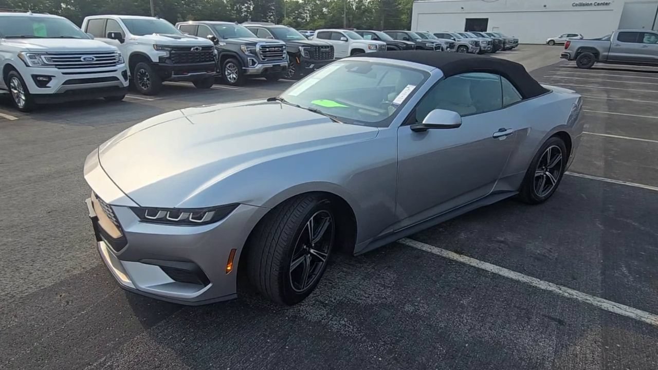 Used 2024 Ford Mustang Premium RWD image 4