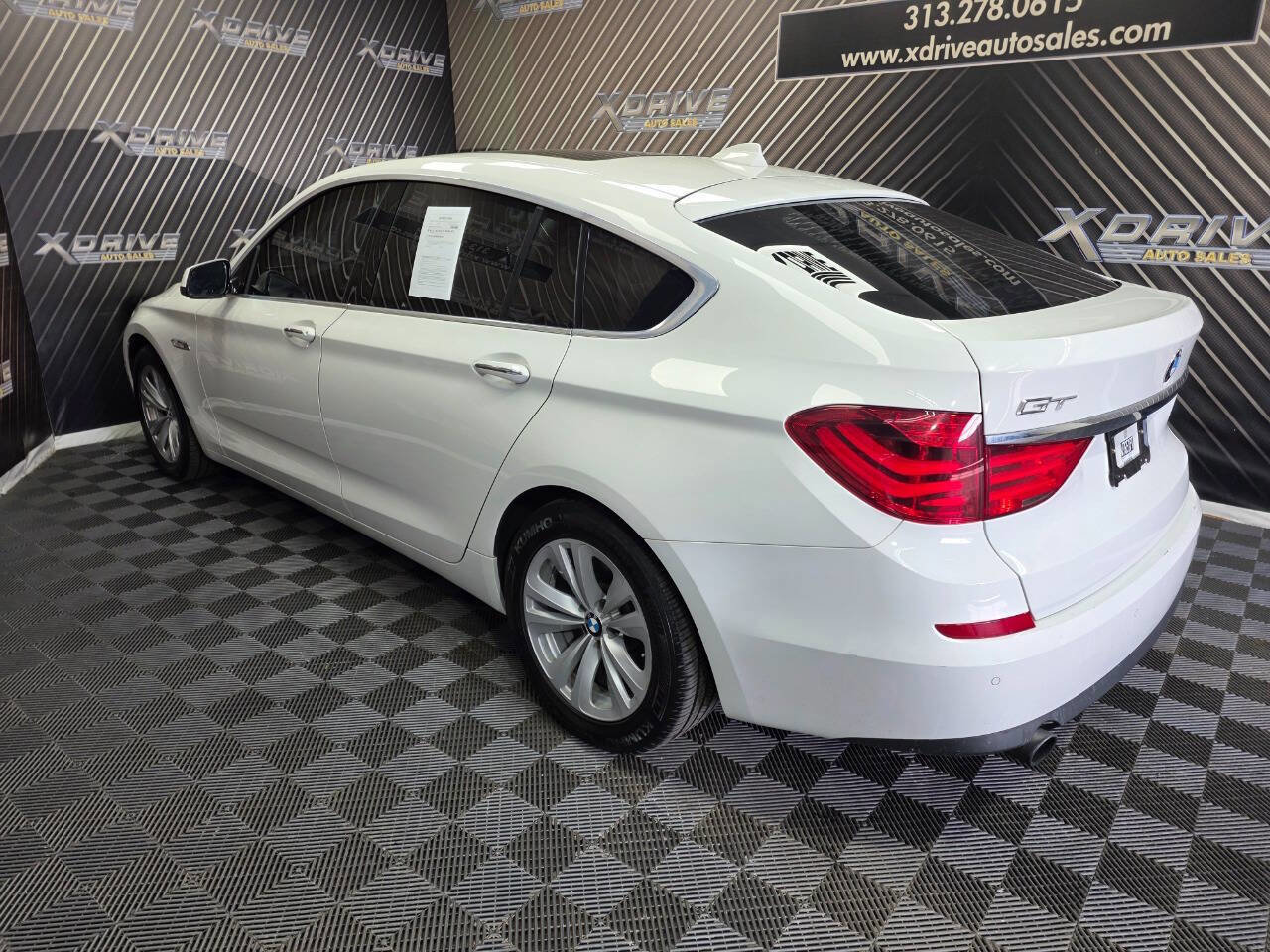 Used 2011 BMW 535i Gran Turismo RWD image 9