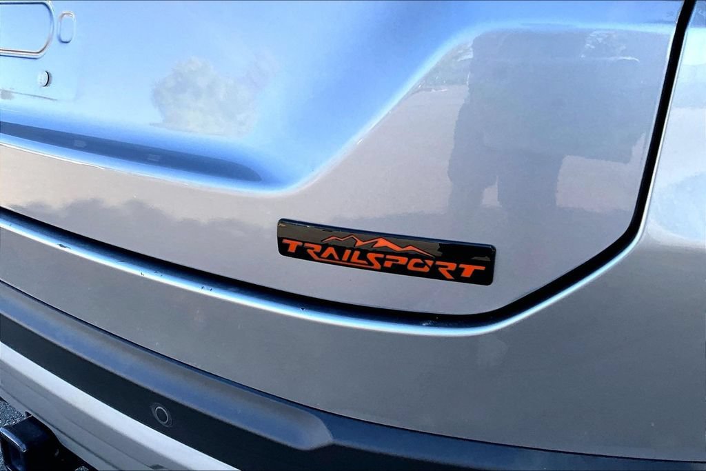 Used 2025 Honda Pilot TrailSport image 26