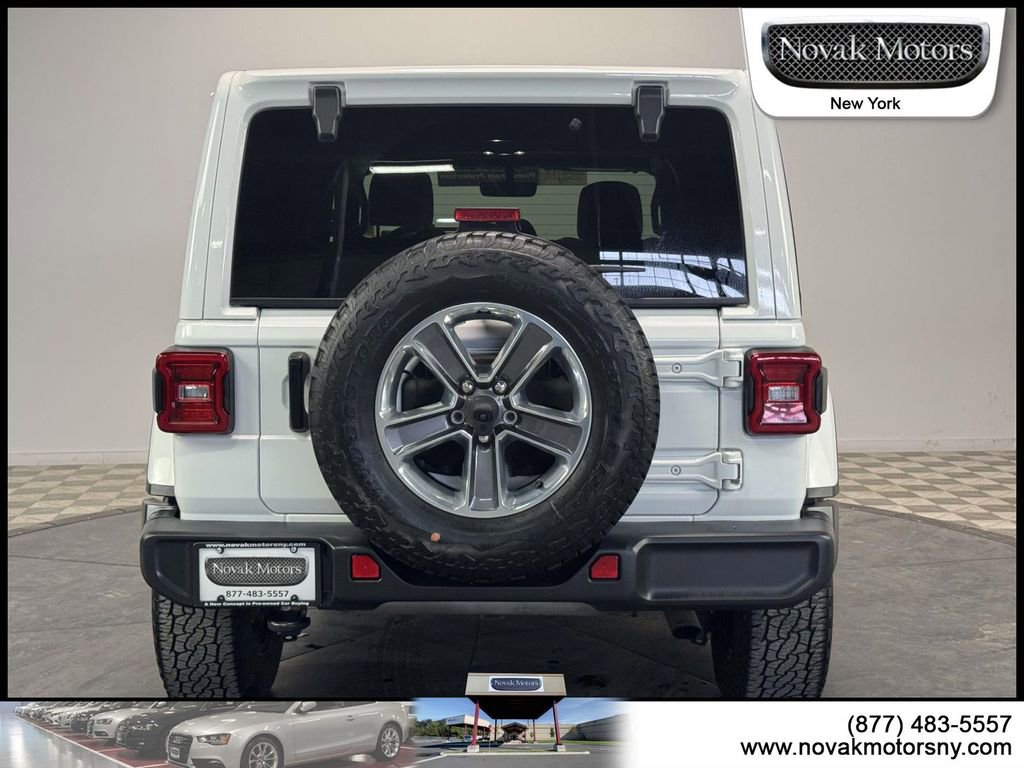 Used 2020 Jeep Wrangler Unlimited Sahara image 9