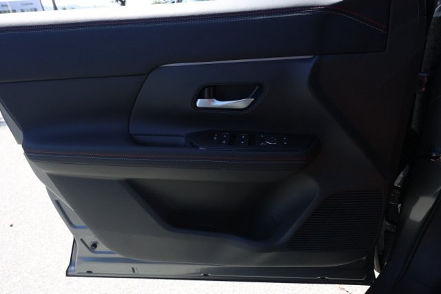 New 2026 Nissan Kicks SR FWD image 23