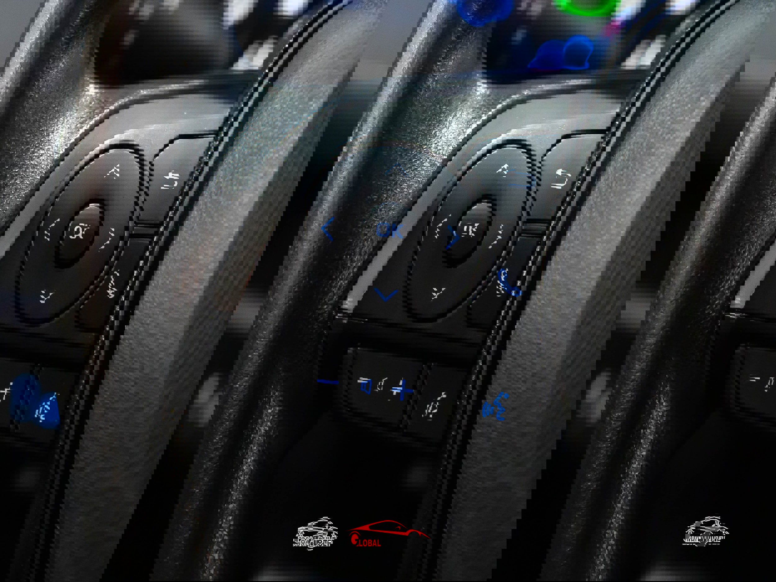 Used 2020 Toyota RAV4 LE image 24