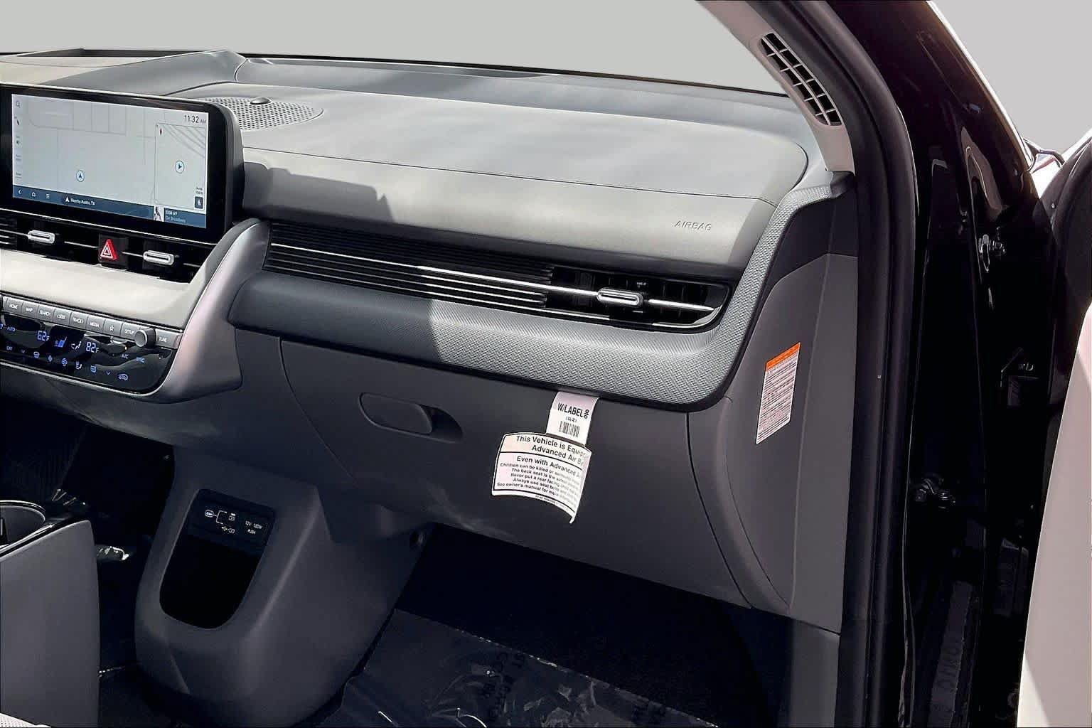 Certified 2025 Hyundai Ioniq 5 Limited AWD/4WD image 18