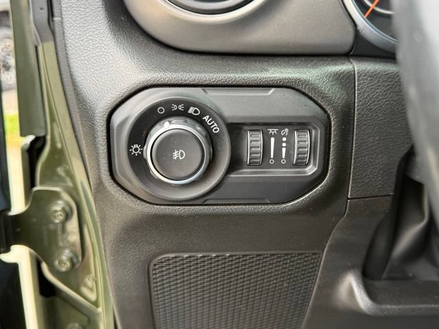 Used 2022 Jeep Wrangler Unlimited Sport AWD/4WD image 15