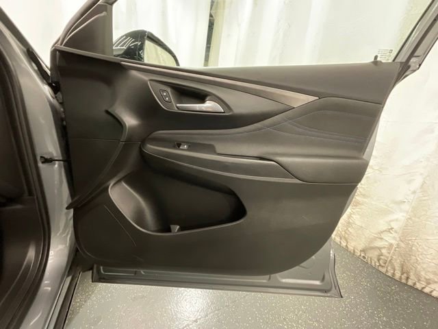 Used 2025 Buick Envista Sport Touring FWD image 22