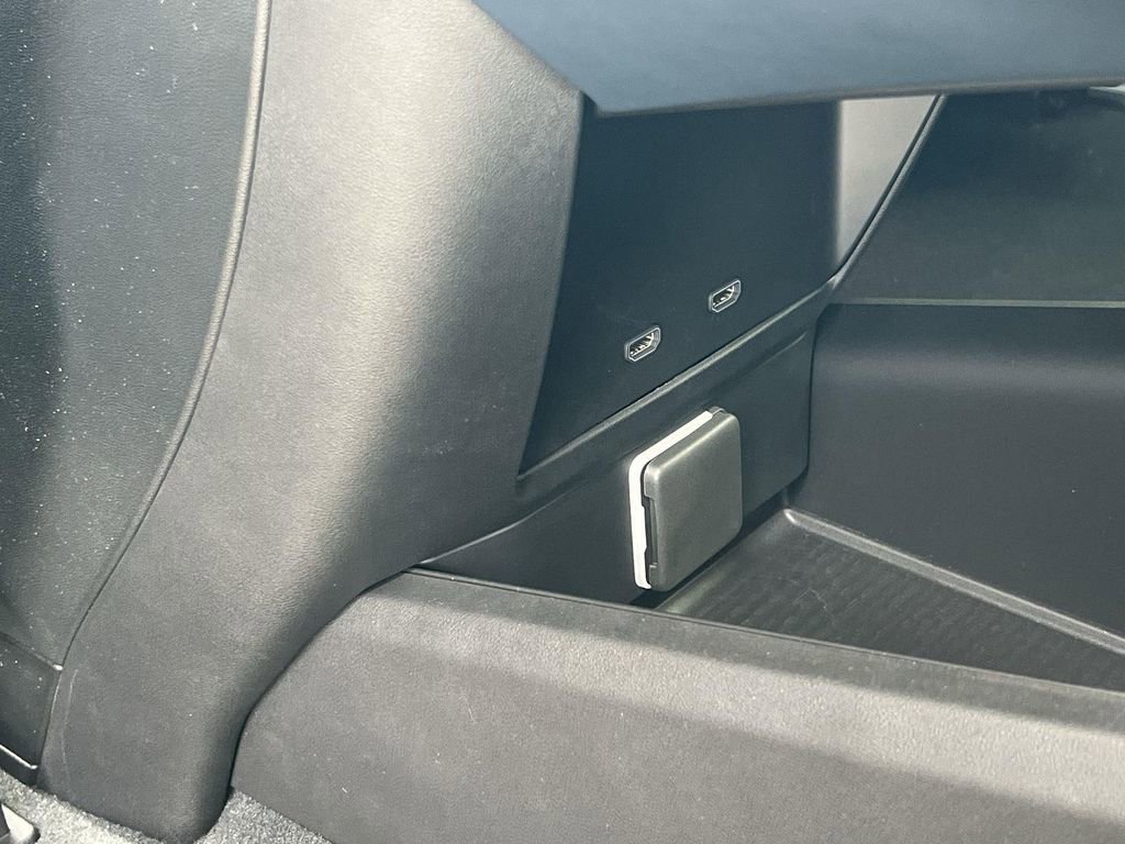 New 2026 Cadillac Escalade IQ Luxury 2 image 30