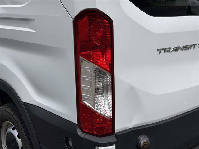 Used 2020 Ford Transit 250 Medium Roof RWD image 28