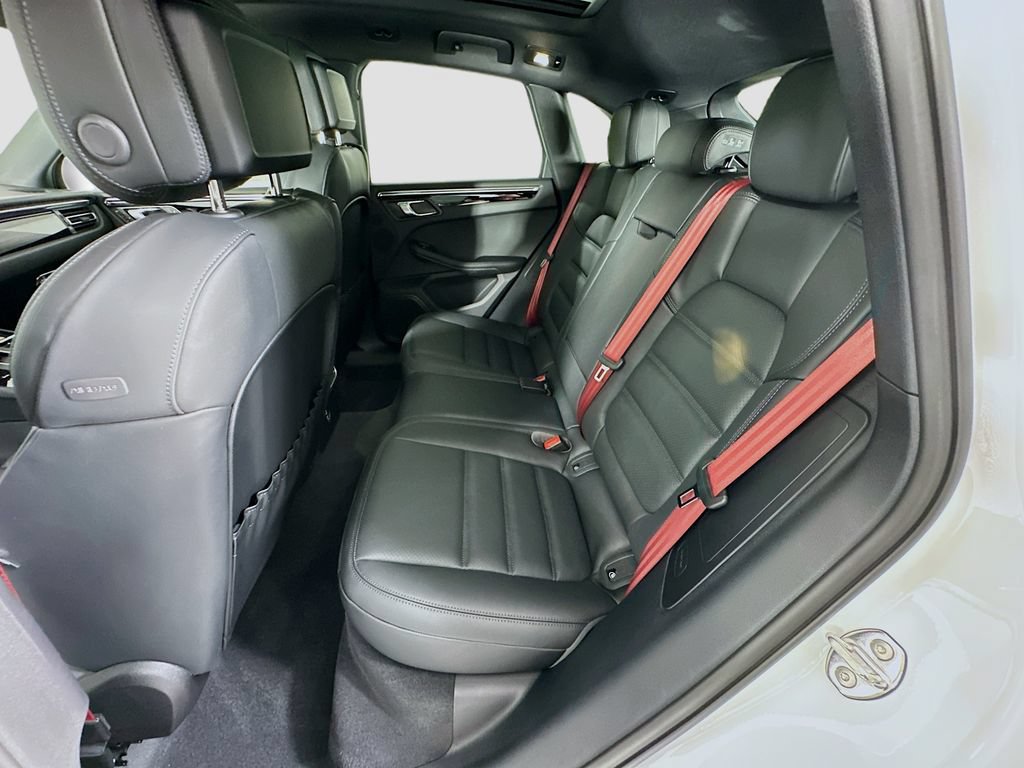 New 2026 Porsche Macan AWD/4WD image 24