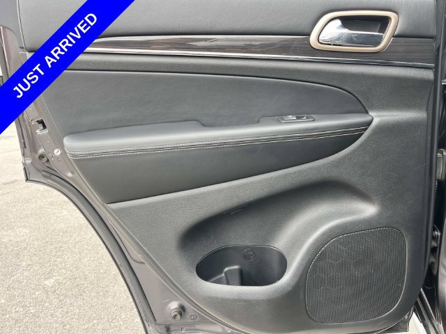 Used 2016 Jeep Grand Cherokee Overland AWD/4WD image 19
