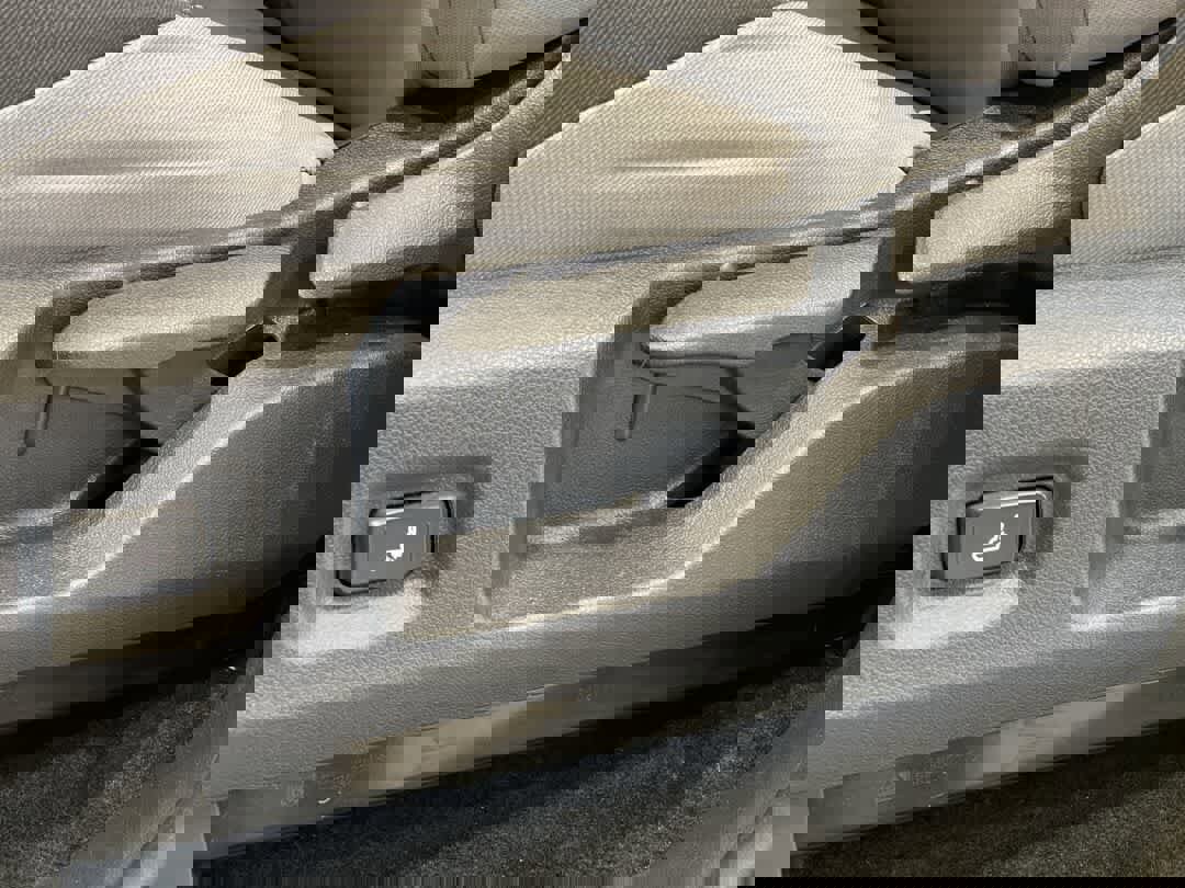 Used 2024 Toyota Tacoma TRD Off-Road image 15