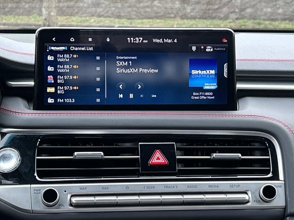 Used 2025 Genesis G70 3.3T Advanced image 27