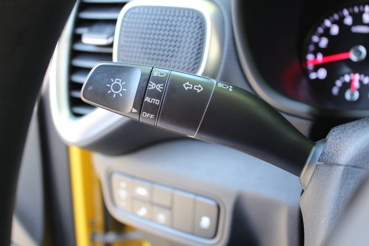 Used 2020 Kia Soul S FWD image 33