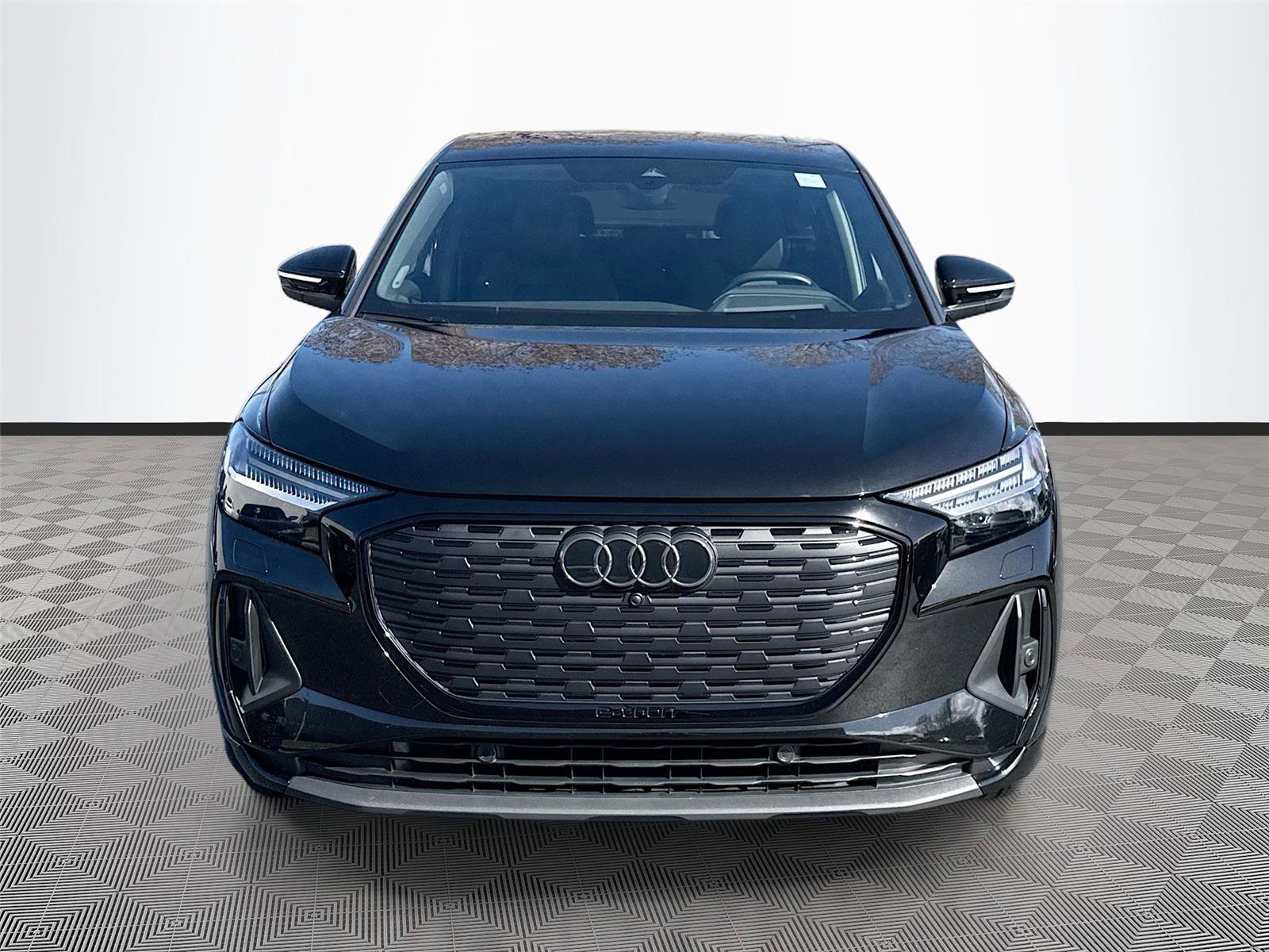 Certified 2023 Audi Q4 e-tron Prestige w/ Black Optic Package image 2