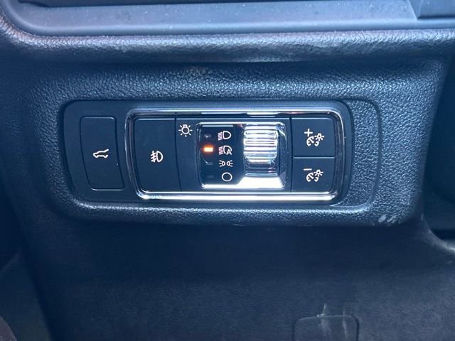 Used 2020 Lincoln Corsair Reserve w/ Elements Package image 22