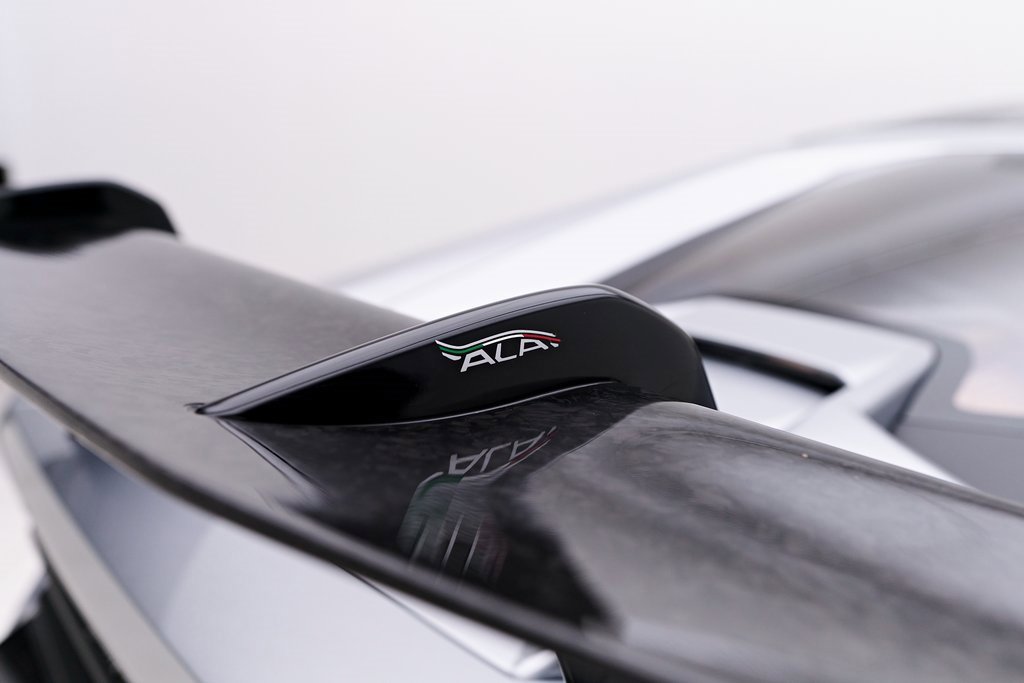 Used 2018 Lamborghini Huracan Performante image 35