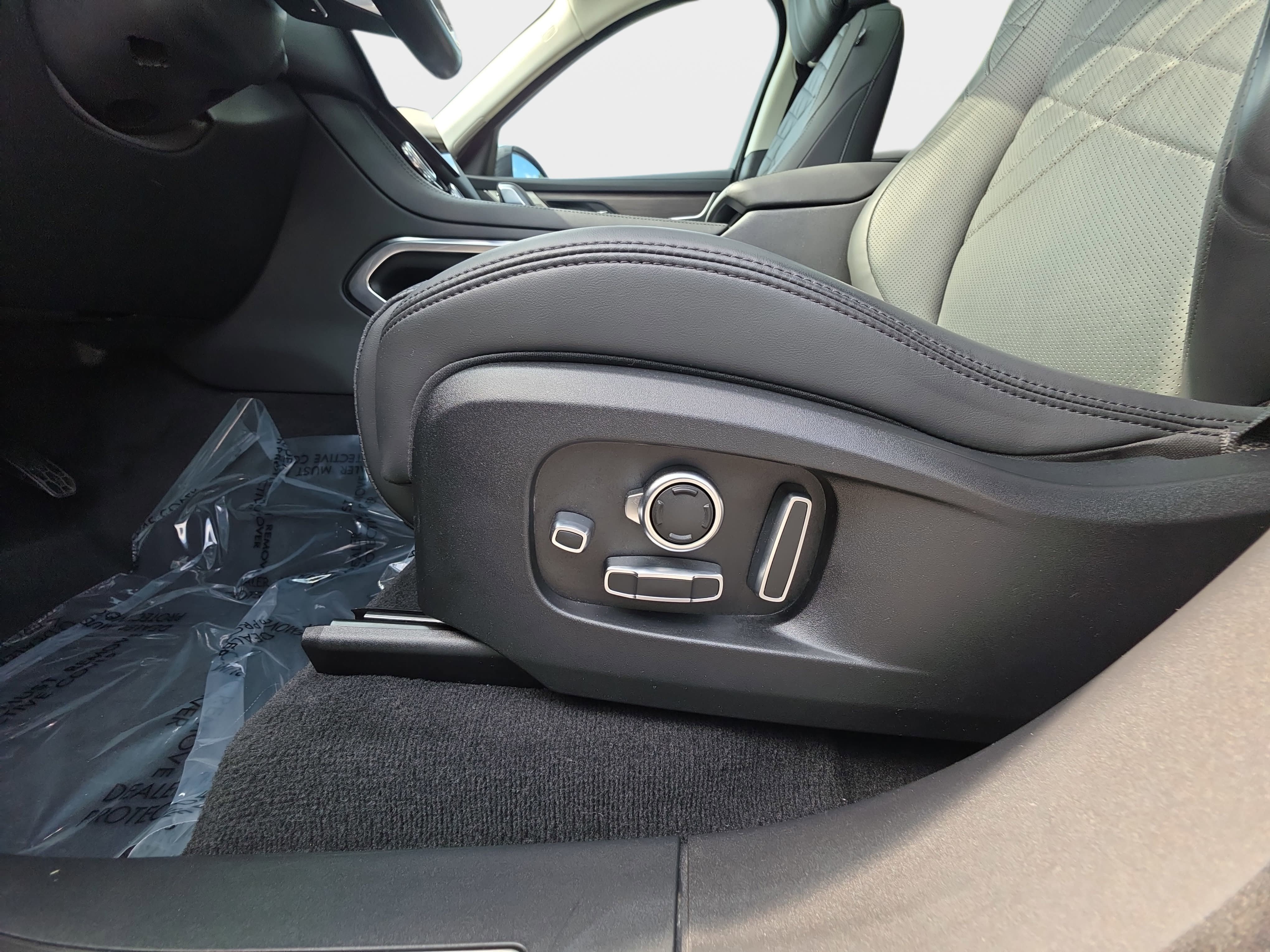 Used 2021 Jaguar F-PACE S AWD/4WD image 29