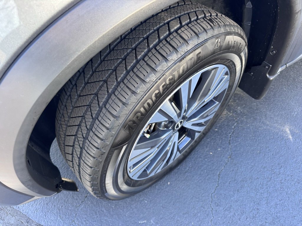 Used 2022 Nissan Rogue SV image 13