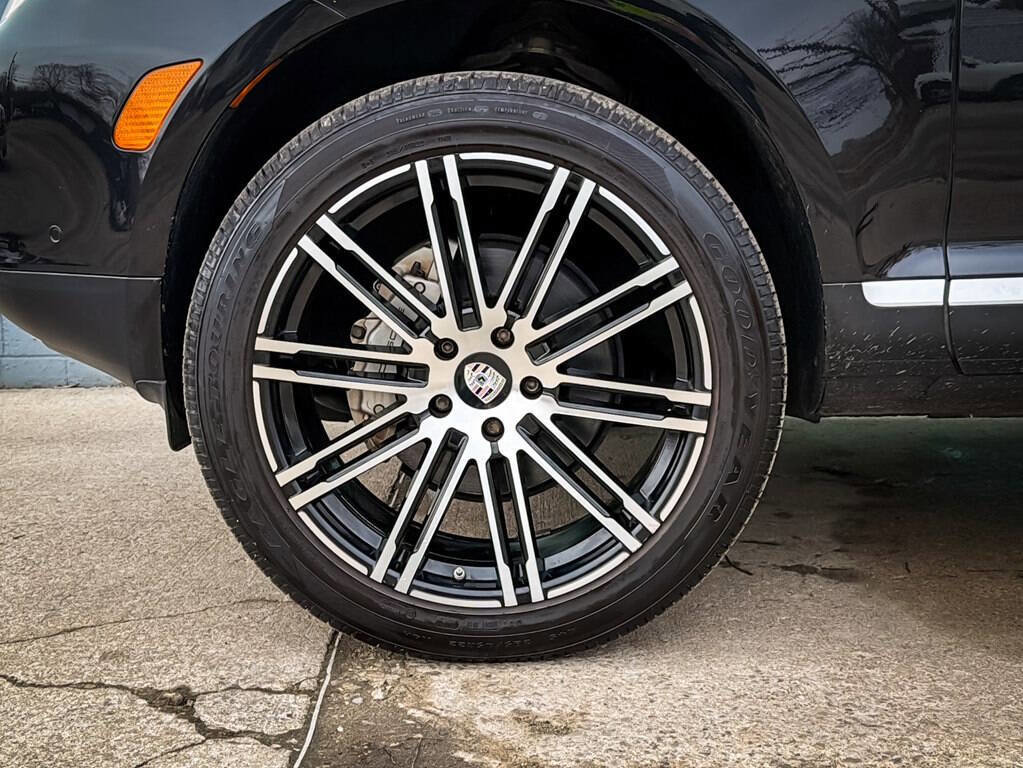 Used 2006 Porsche Cayenne S image 5