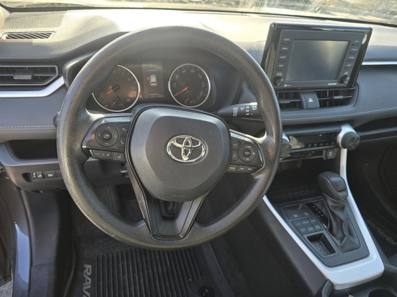Used 2020 Toyota RAV4 LE w/ All Weather Liner Package image 20
