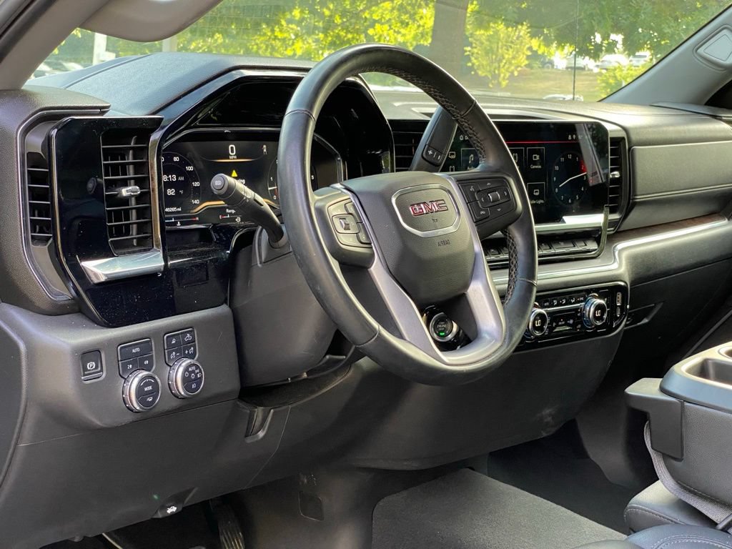 Used 2025 GMC Sierra 1500 SLT AWD/4WD image 10