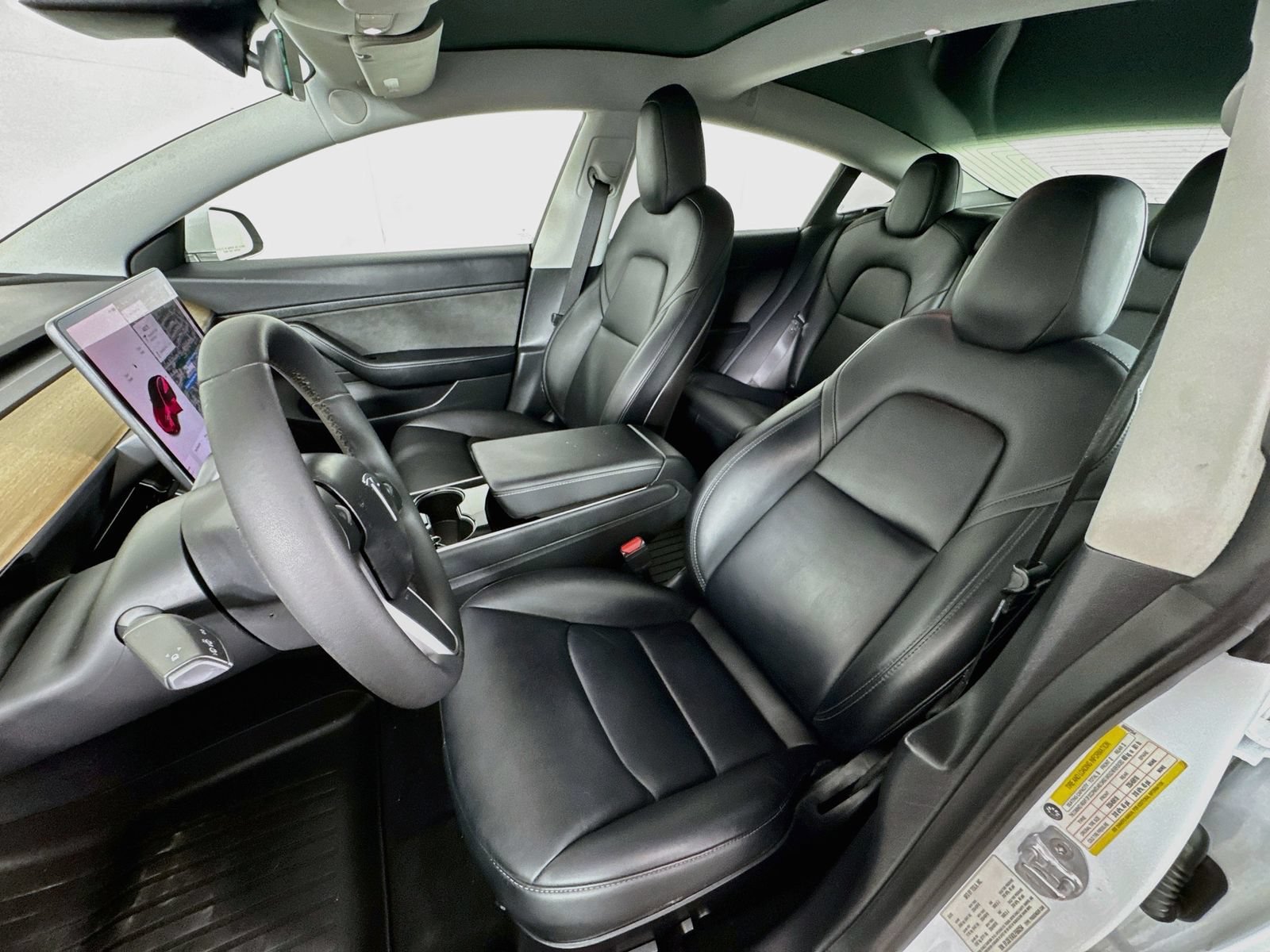 Used 2020 Tesla Model 3 Standard Range RWD image 19