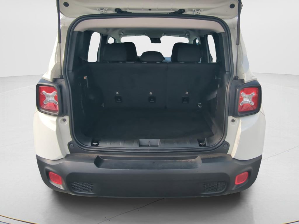 Used 2023 Jeep Renegade Latitude AWD/4WD image 23