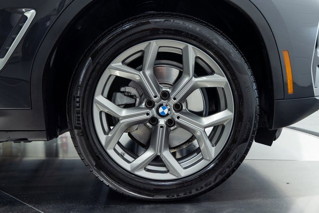 Certified 2024 BMW X3 xDrive30i w/ Premium Package image 27