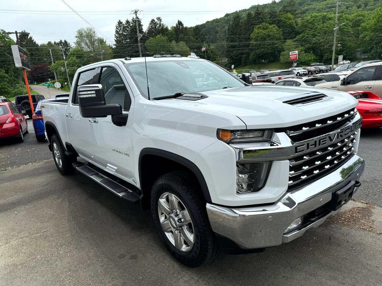Used 2020 Chevrolet Silverado 2500 LTZ w/ LTZ Premium Package image 3