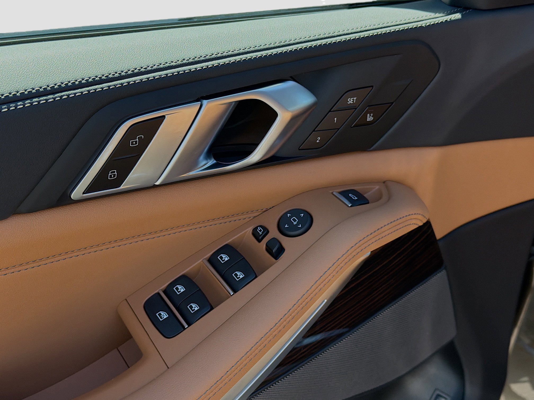 New 2026 BMW X5 xDrive50e w/ M Sport Package image 23