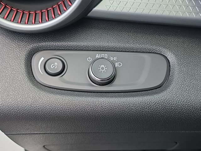 New 2026 Chevrolet Trax RS w/ Sunroof Package FWD image 25