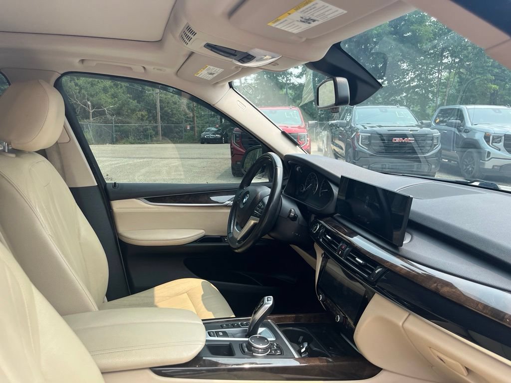 Used 2016 BMW X5 xDrive35i w/ Premium Package AWD/4WD image 40