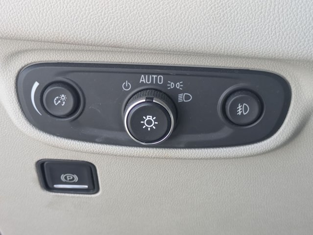 Used 2018 GMC Terrain Denali w/ Driver Alert Package II FWD image 13