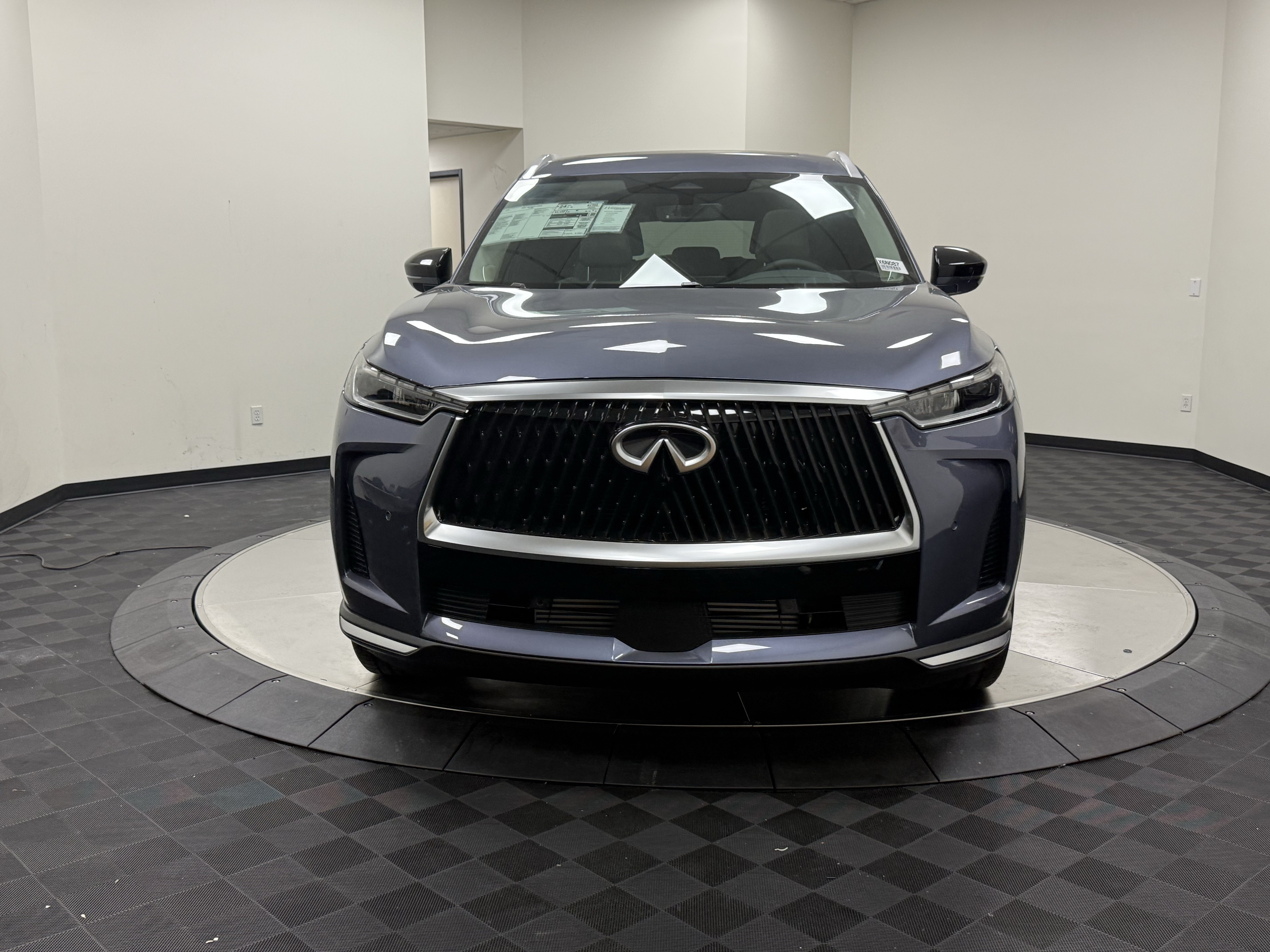 Certified 2027 INFINITI QX60 Luxe w/ Cargo Package FWD image 2