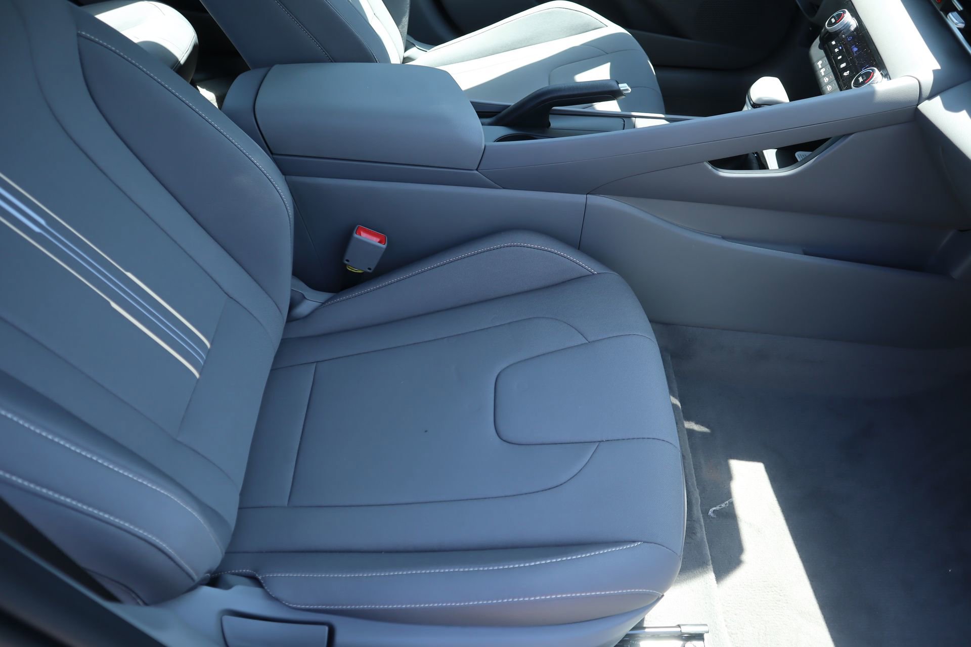 New 2026 Hyundai Elantra Sport FWD image 12
