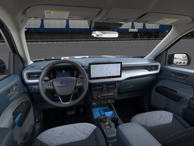New 2026 Ford Maverick XLT w/ XLT Luxury Package FWD image 9