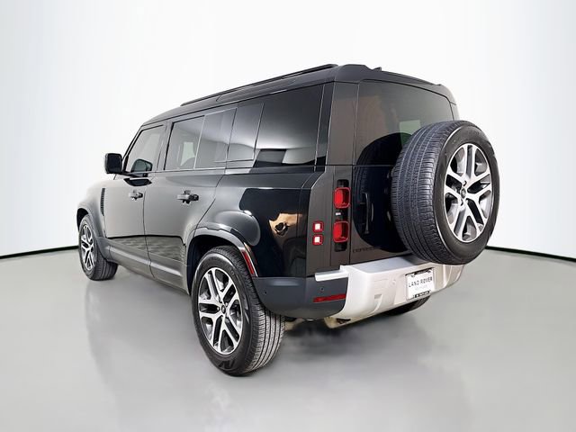 Used 2025 Land Rover Defender 110 S image 7