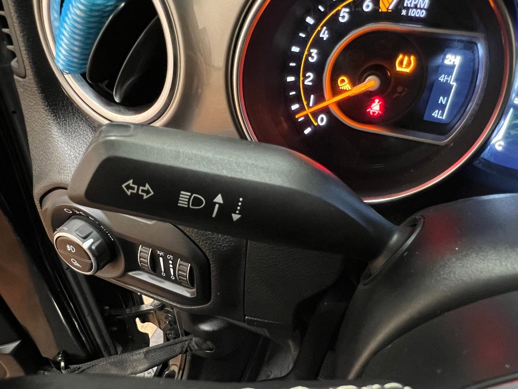 Used 2020 Jeep Gladiator Overland image 22