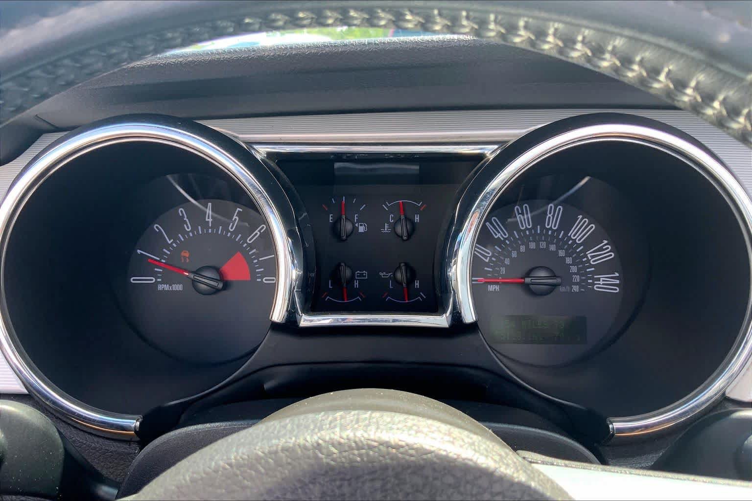 Used 2006 Ford Mustang GT Premium RWD image 25