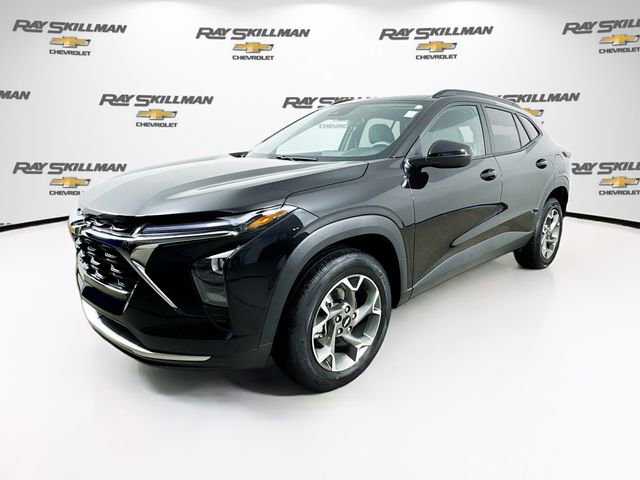 Used 2025 Chevrolet Trax LT image 3