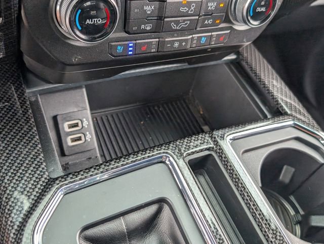 Used 2019 Ford F150 Lariat w/ Equipment Group 502A Luxury AWD/4WD image 31