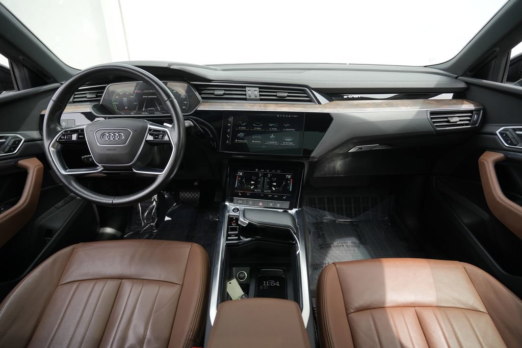 Used 2022 Audi e-tron Premium w/ Convenience Plus Package AWD/4WD image 44