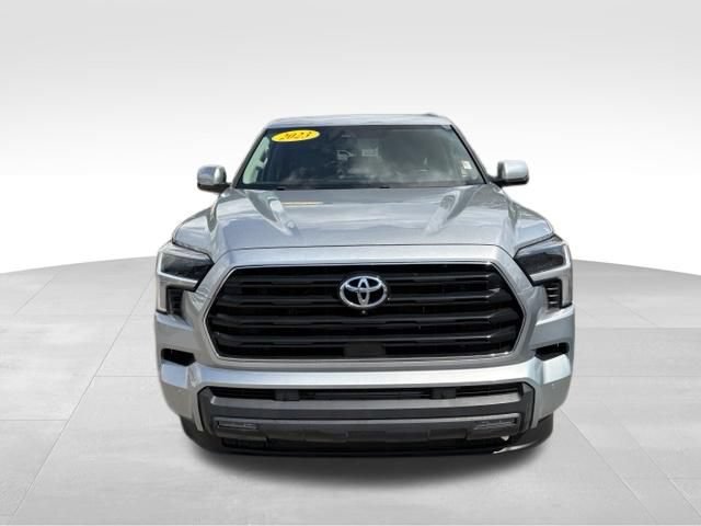 Used 2023 Toyota Sequoia SR5 AWD/4WD image 7