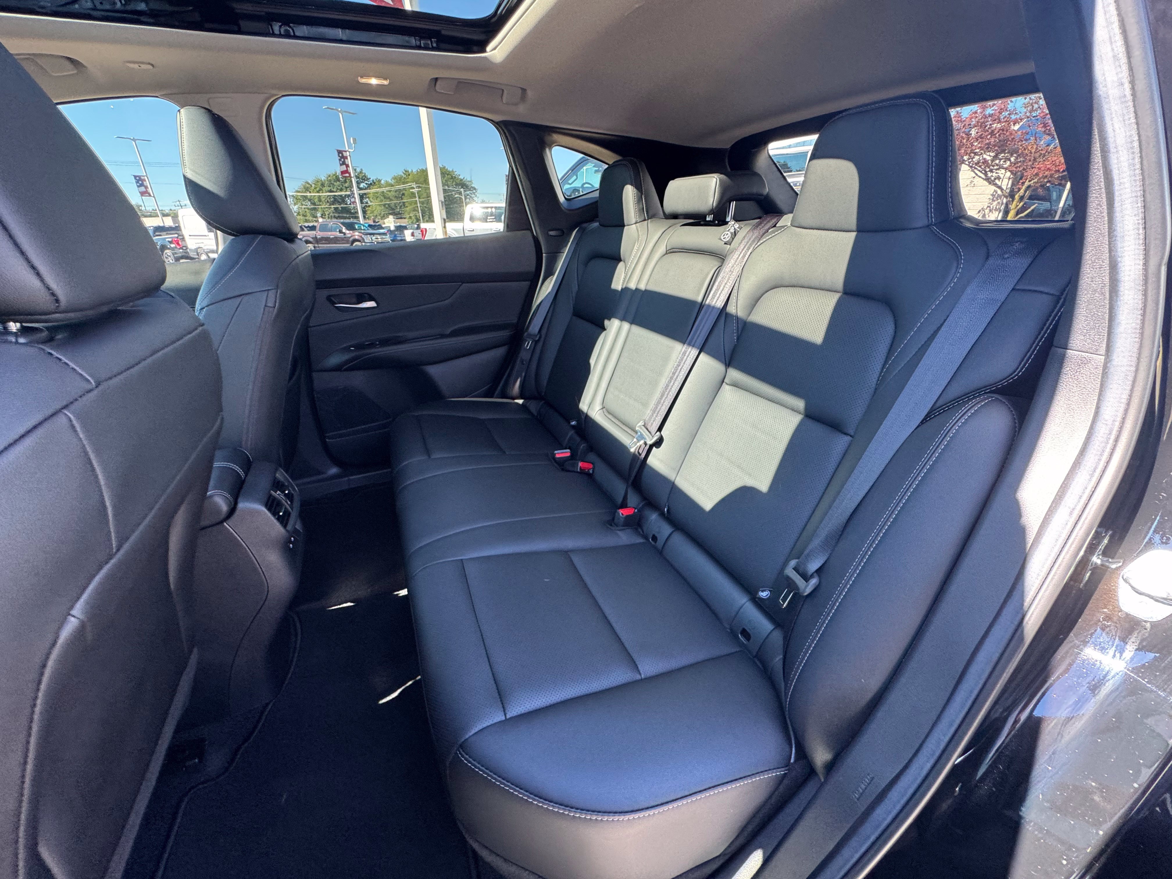 Used 2026 Nissan Murano SL AWD/4WD image 24
