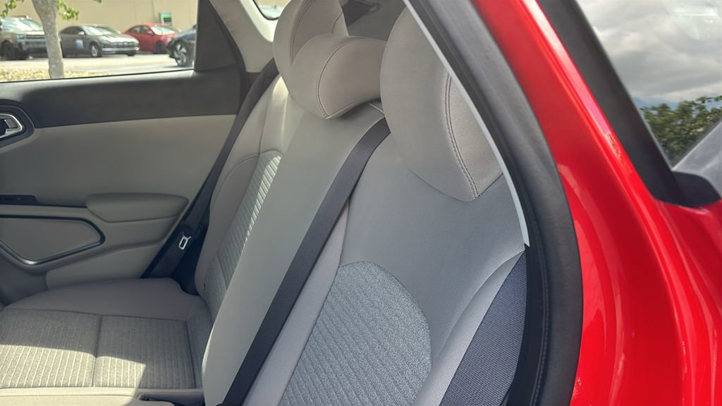Used 2022 Kia Soul S FWD image 30