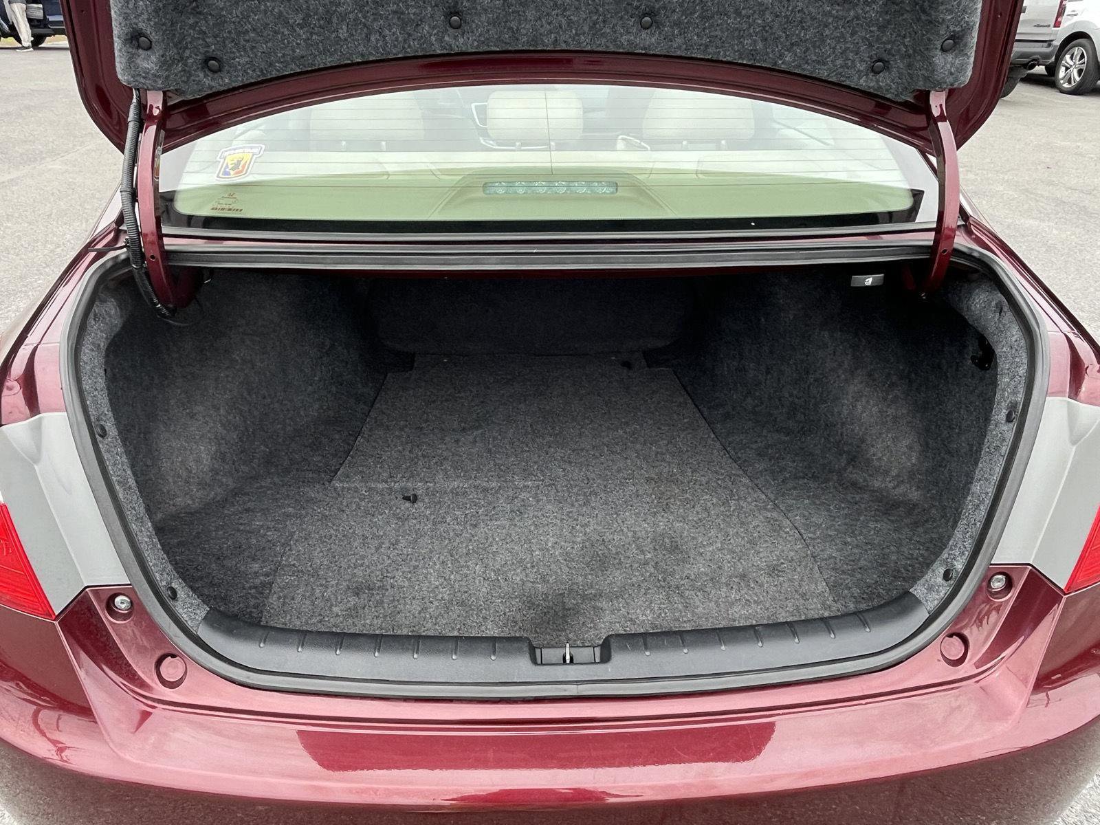 Used 2015 Honda Accord EX-L image 7